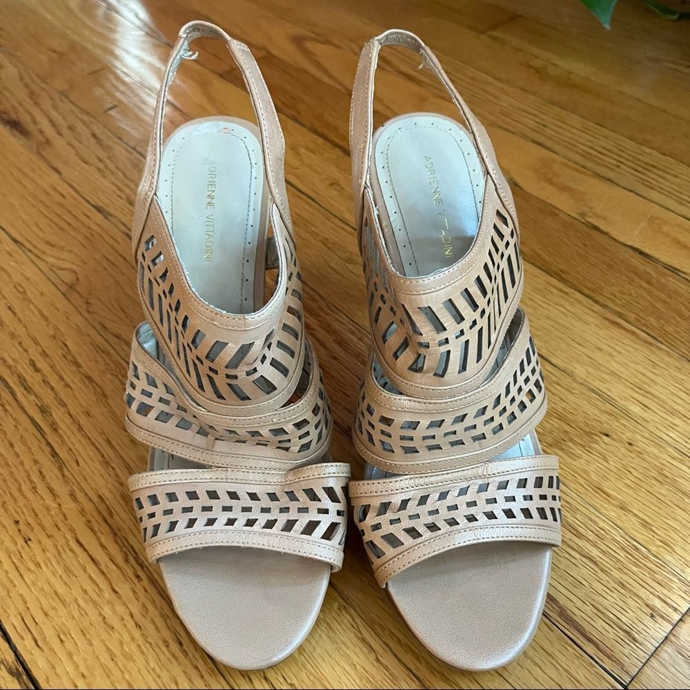 Adrienne Vittadini Women's Slingback Heeled Sandals Size 10 Beige 3 Crossovers